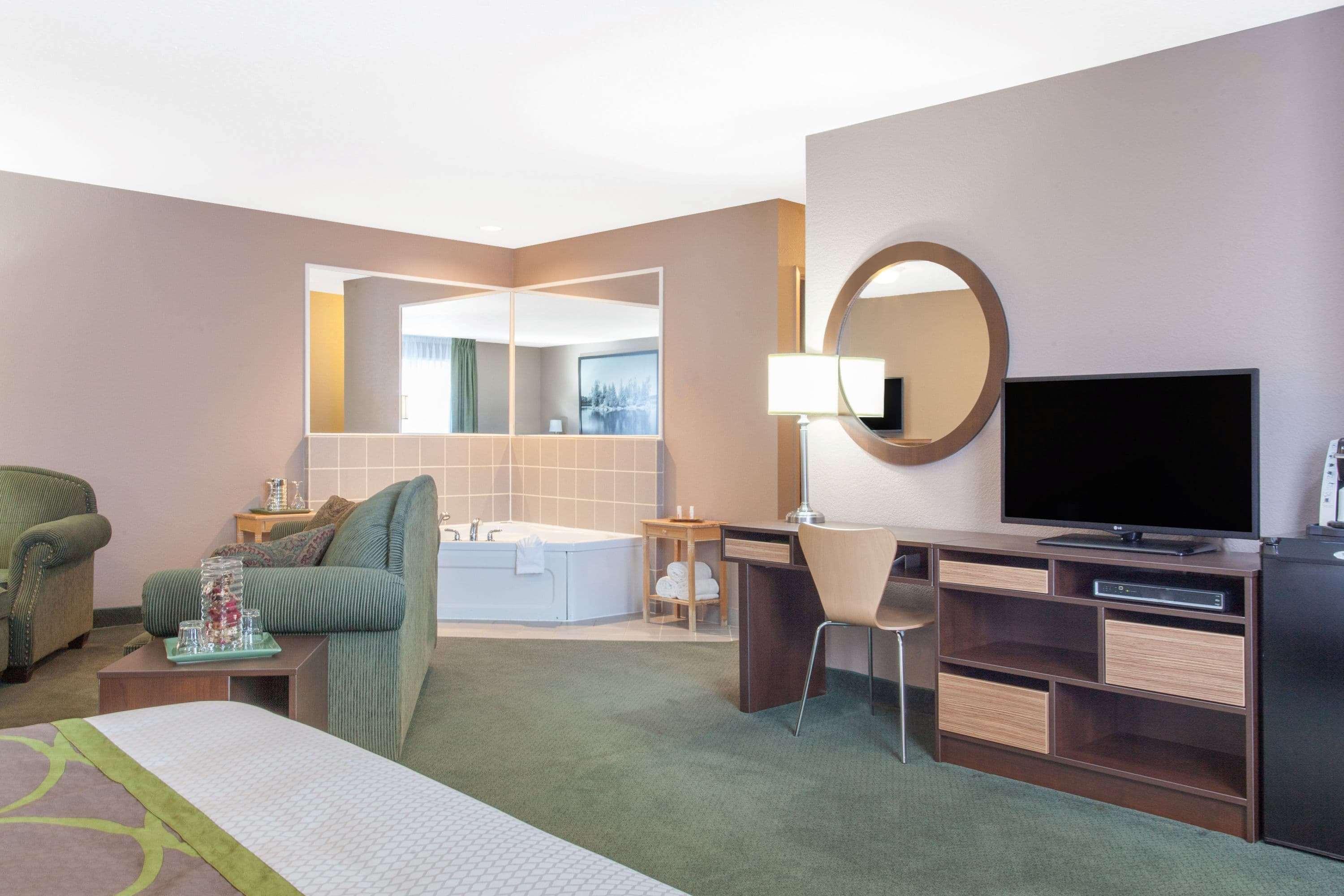 מלון Super 8 By Wyndham קנורה מראה חיצוני תמונה