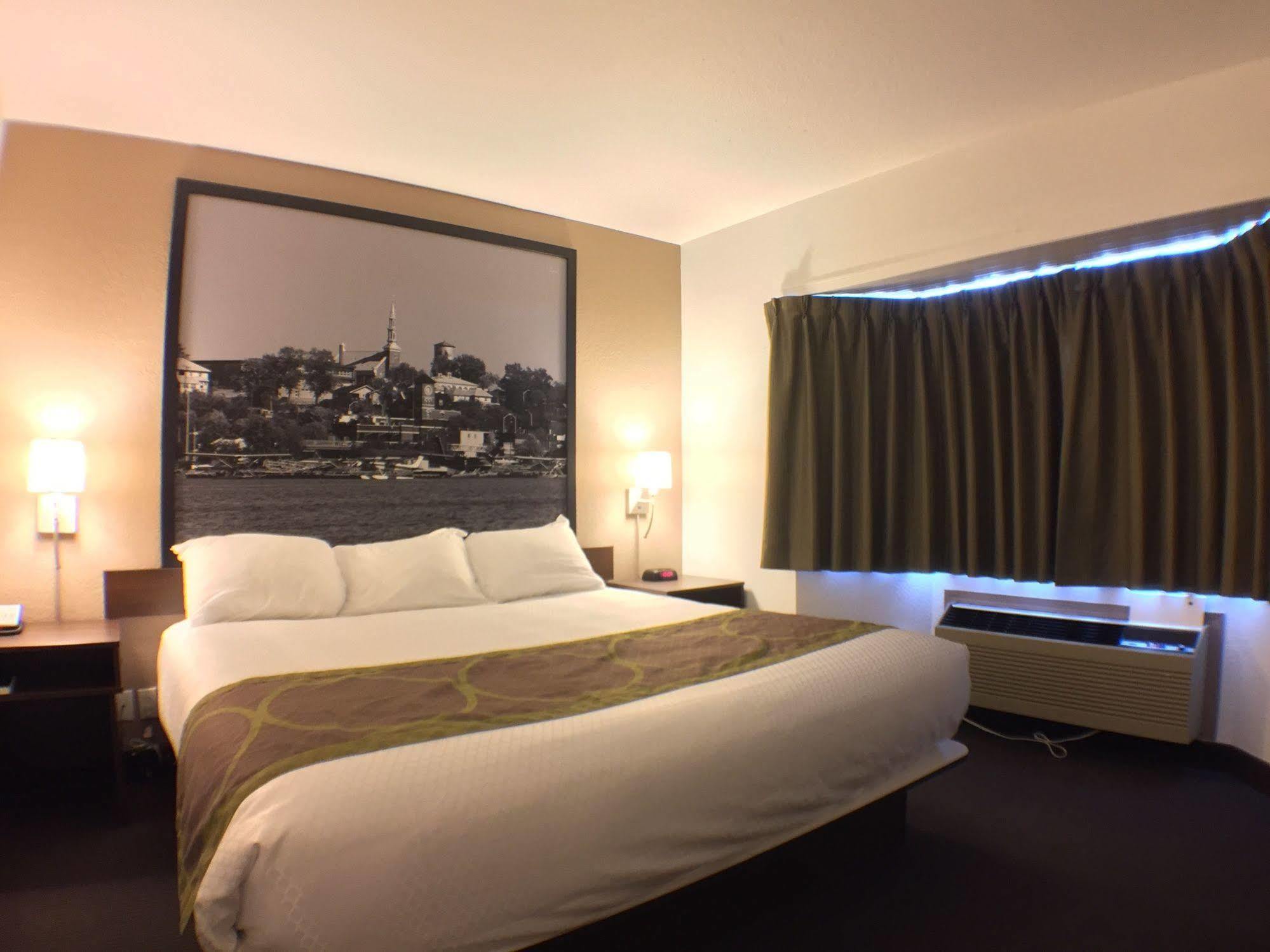 מלון Super 8 By Wyndham קנורה מראה חיצוני תמונה