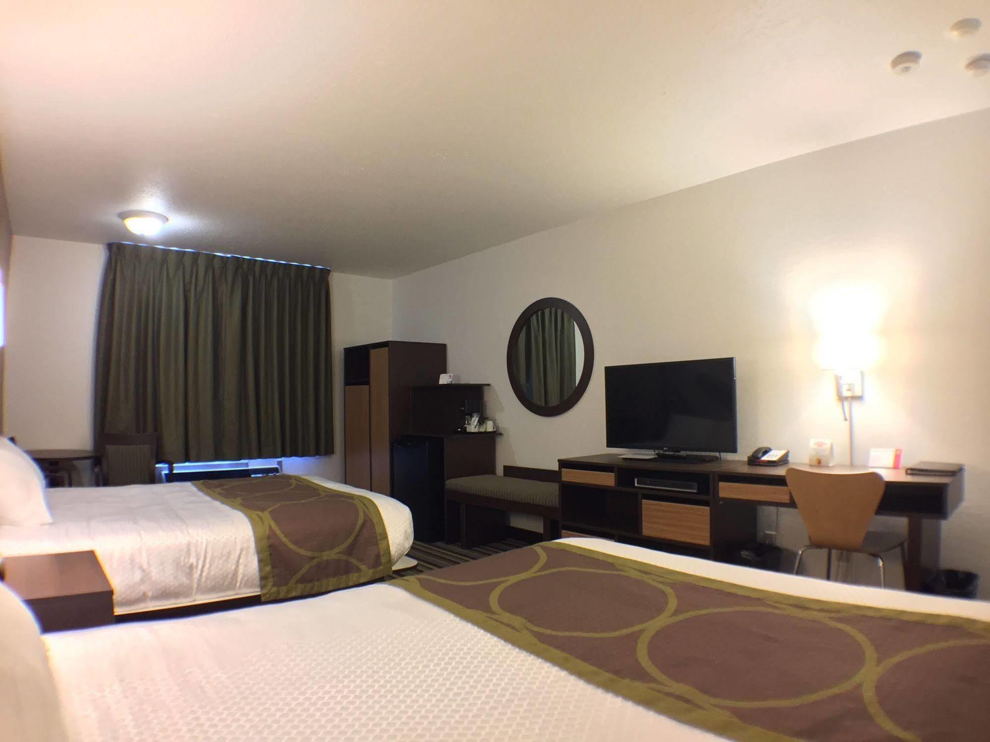 מלון Super 8 By Wyndham קנורה מראה חיצוני תמונה